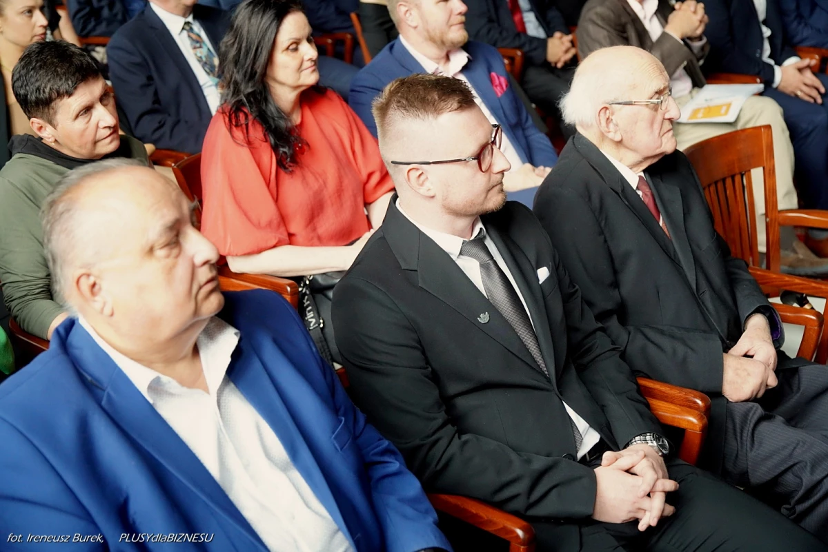 Wyłoniono laureatów Konkursu Skrzydła Merkurego (Merkurova křídla) organizowanego przez Izbą Gospodarczą w Opawie — 12