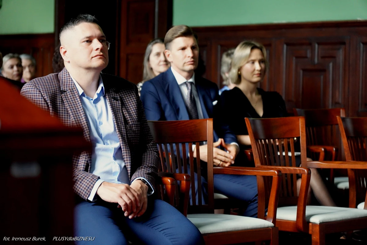 Wyłoniono laureatów Konkursu Skrzydła Merkurego (Merkurova křídla) organizowanego przez Izbą Gospodarczą w Opawie — 17