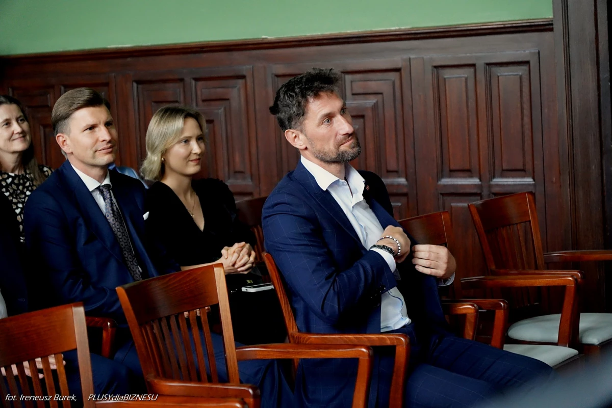 Wyłoniono laureatów Konkursu Skrzydła Merkurego (Merkurova křídla) organizowanego przez Izbą Gospodarczą w Opawie — 31