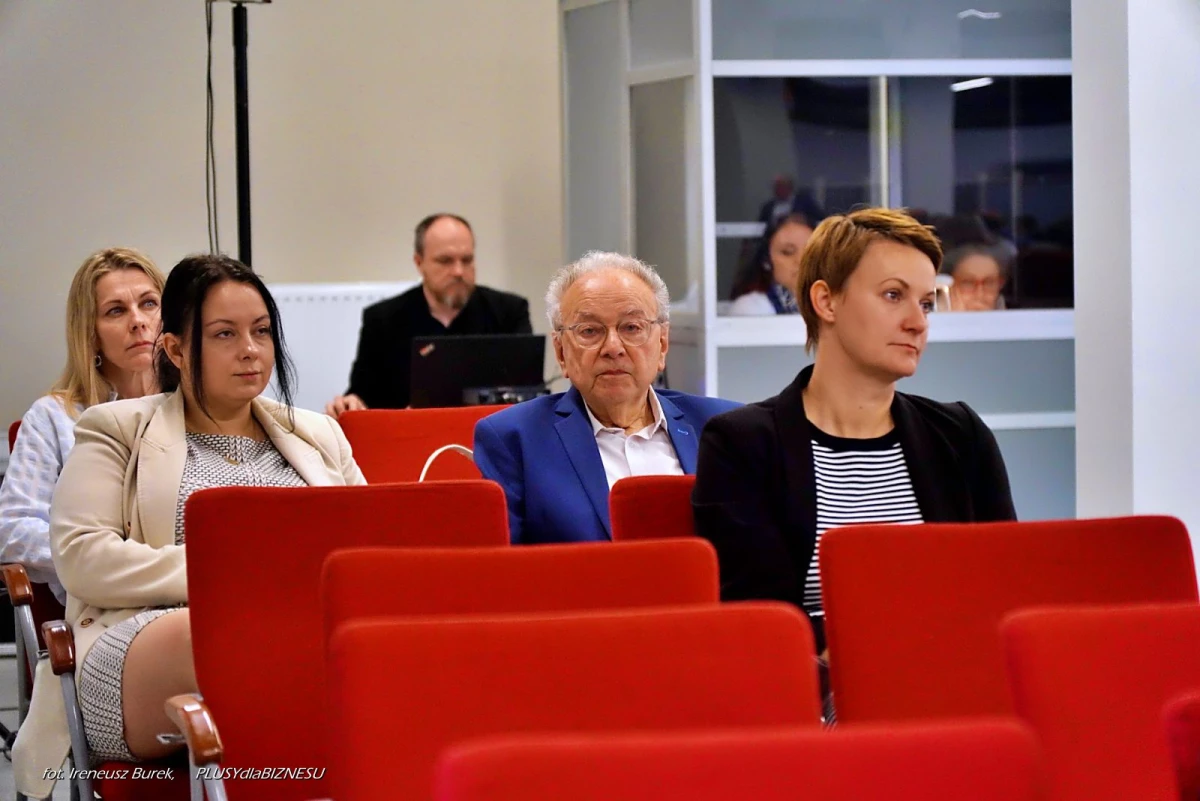  II Międzynarodowa Konferencja Mobilności Zawodowej na Zamku w Raciborzu  — 10