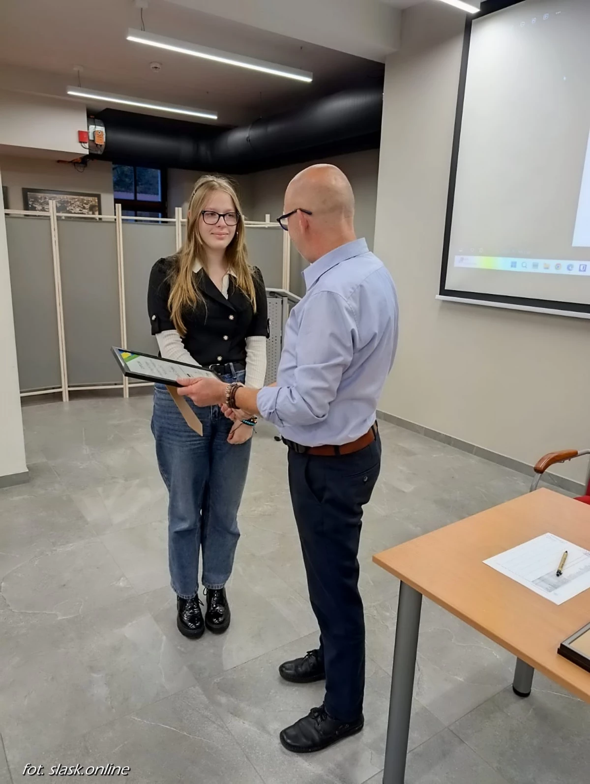 Wernisaż wystawy fotograficznej "Światło. Cień" podczas Światowego Dnia Informacji Na Temat Rozwoju — 40
