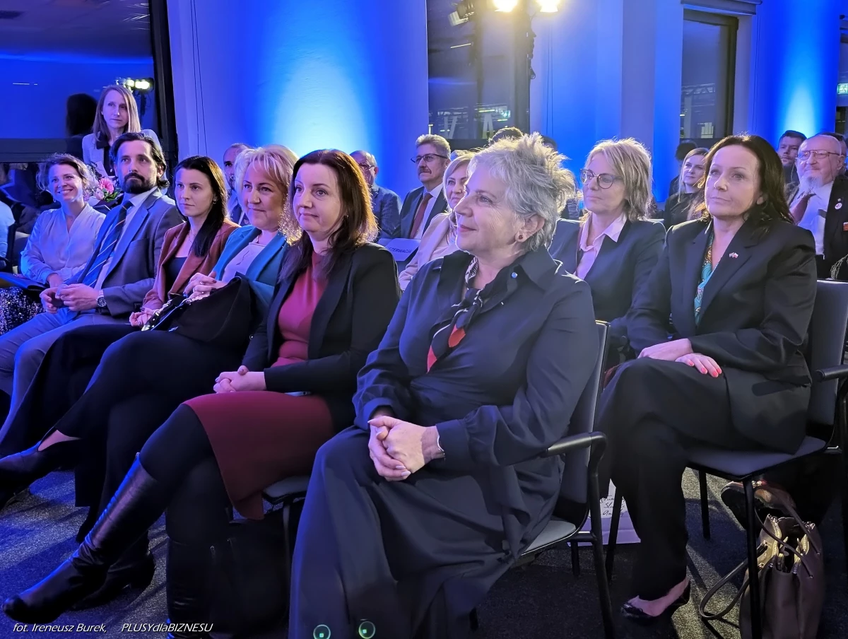 Gospodarcze Zakończenie Roku Regionalnej Izby Gospodarczej w Katowicach — 16