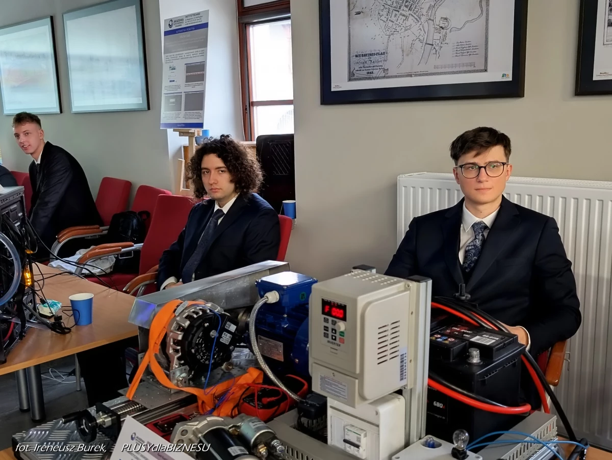 Studenci ANS w Raciborzu zaprezentowali innowacyjne projekty inżynierskie — 2