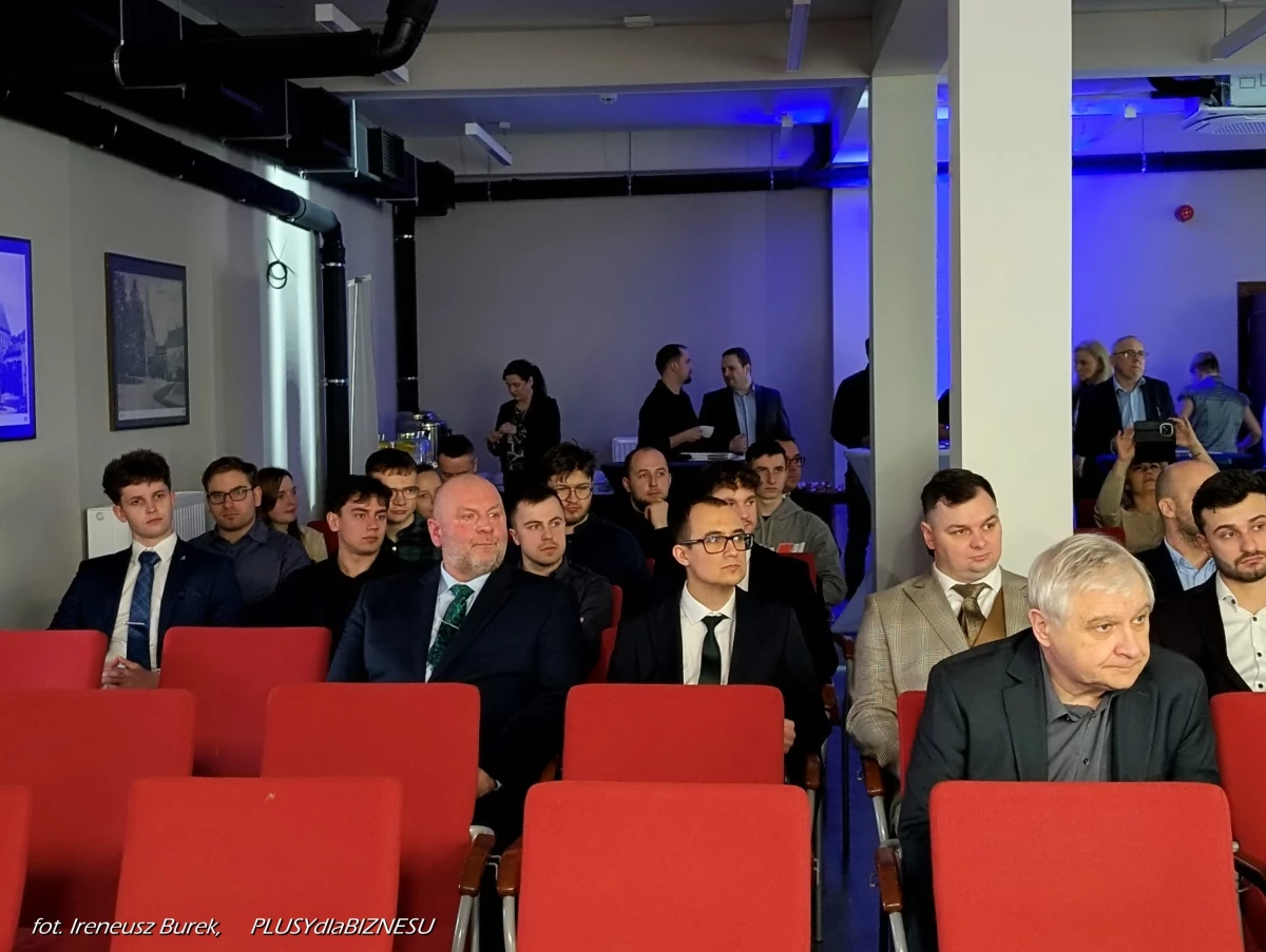 Studenci ANS w Raciborzu zaprezentowali innowacyjne projekty inżynierskie — 11
