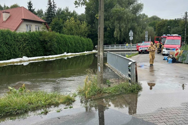 Rekordowe opady. Naukowcy biją na alarm