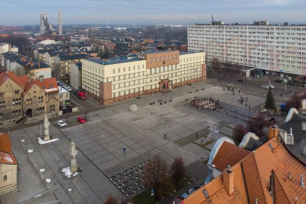 Mniej betonu, więcej drzew. Tak zmieniają się rynki w regionie