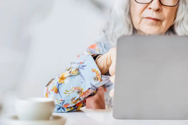 Blisko milion seniorów korzysta już z renty wdowiej. W 2027 roku zasady wypłat staną się korzystniejsze