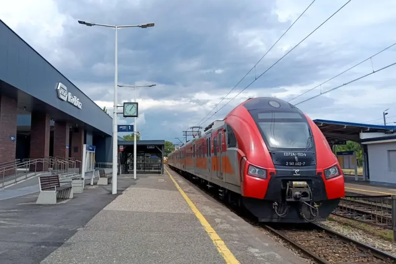 Pasażerowie Polregio zostawili w pociągach setki przedmiotów