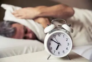 Dlaczego spóźniamy się do pracy? Najczęściej winne są korki i zaspanie