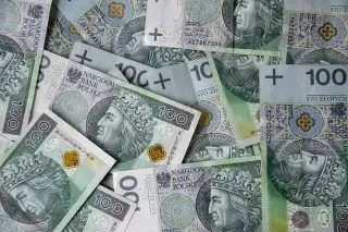 Tylko 21% Polaków otwarcie rozmawia o zarobkach w pracy