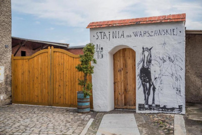 Stajnia na Warszawskiej w Głubczycach