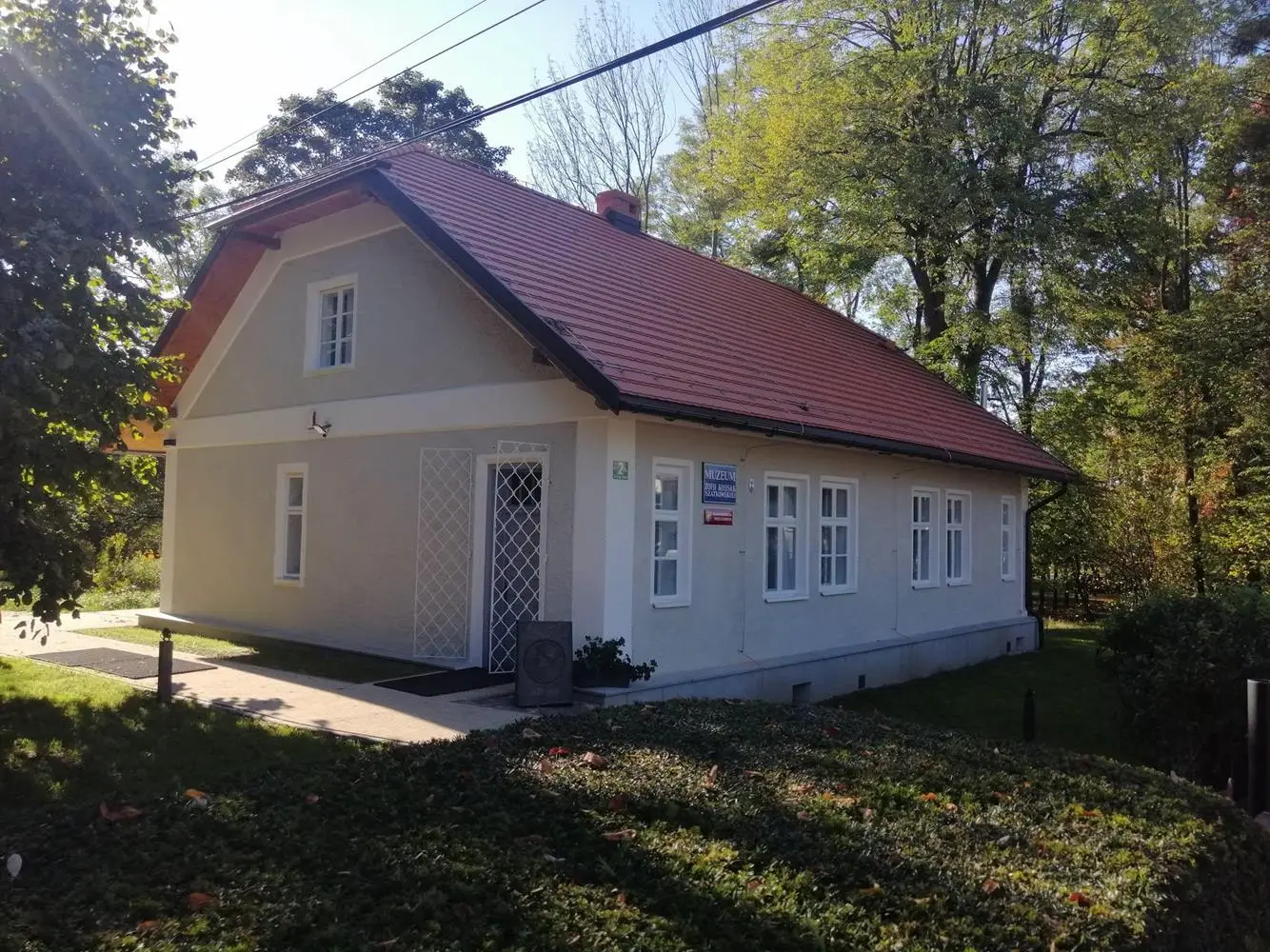 Domek Ogrodnika po remoncie: muzeum Zofii Kossak-Szatkowskiej wraca do Górek Wielkich