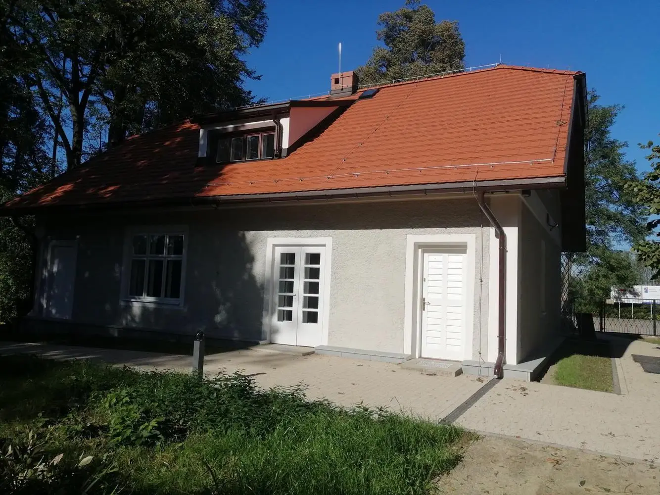 Domek Ogrodnika po remoncie: muzeum Zofii Kossak-Szatkowskiej wraca do Górek Wielkich