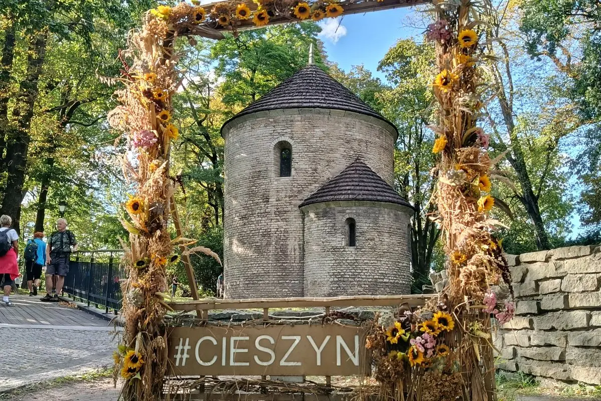 "O znaczeniu i różnorodności nazw miejscowych" z prof. Danielem Kadłubcem w Cieszynie
