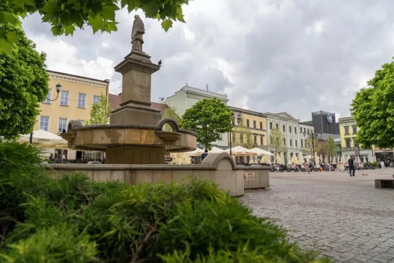 Rybnik przeprowadzi renowację fontanny z historycznym św. Janem Nepomucenem